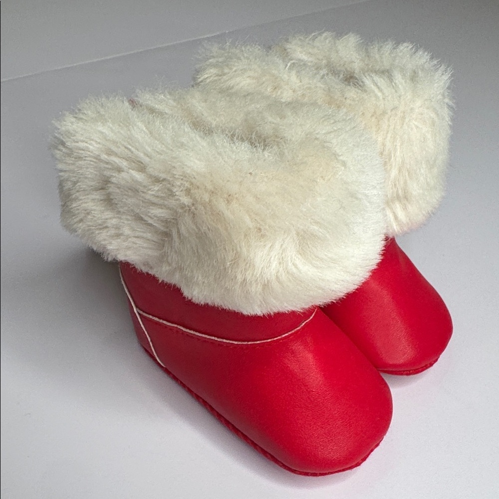 Baby Gap Red Santa Baby Booties with Faux Fur Trim (like new!)